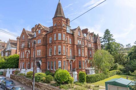 Molyneux Park Road, Tunbridge Wells, TN4 2 bed flat for sale