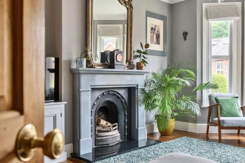 St. James Park, Tunbridge Wells, TN1 4 bed semi