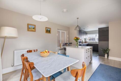 Hockbury Crescent, Tunbridge Wells, TN2 3 bed detached house for sale