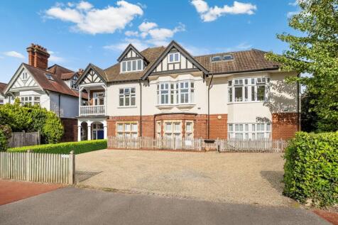 Warwick Park, Tunbridge Wells, TN2 2 bed flat for sale