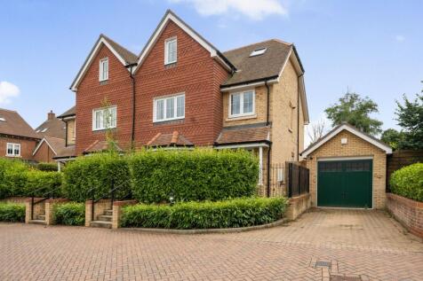 Frank Rosier Way, Tunbridge Wells, TN2 4 bed semi
