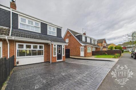 Tindale Walk, Middlesbrough 3 bed semi