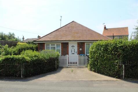 Wick, Littlehampton BN17 2 bed detached bungalow for sale