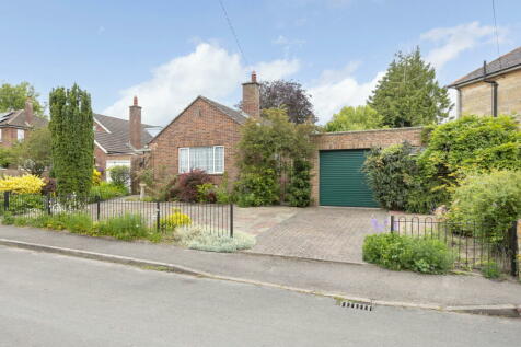 2 bedroom detached bungalow for sale