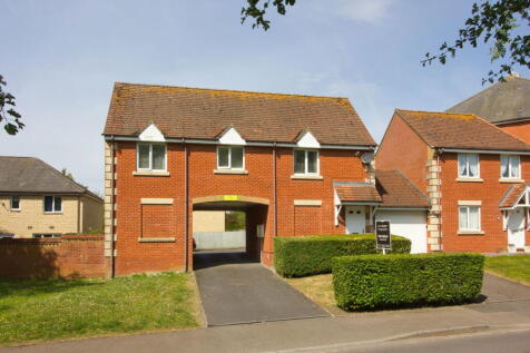 2 bedroom coach house for sale