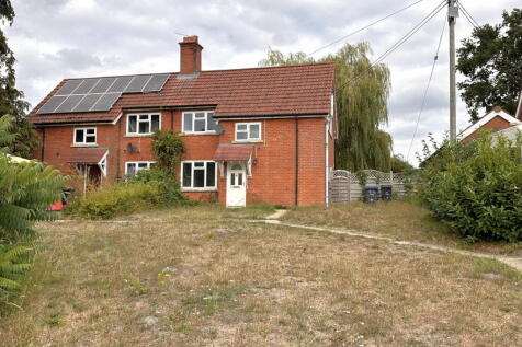 3 bedroom semi-detached house for sale
