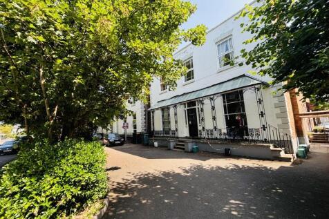 St. Marys Road, Leamington Spa 1 bed apartment for sale