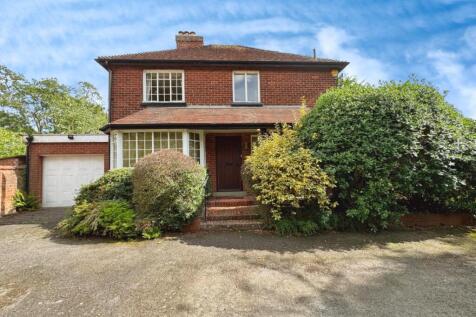 Coventry Road, Warwick 3 bed detached house for sale