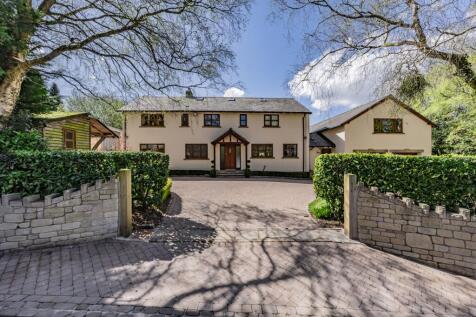 6 bedroom detached house for sale