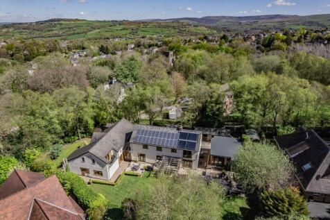 6 bedroom detached house for sale