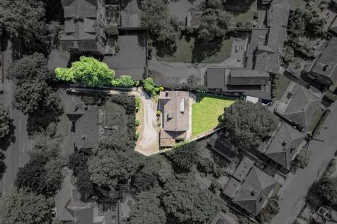4 bedroom detached bungalow for sale