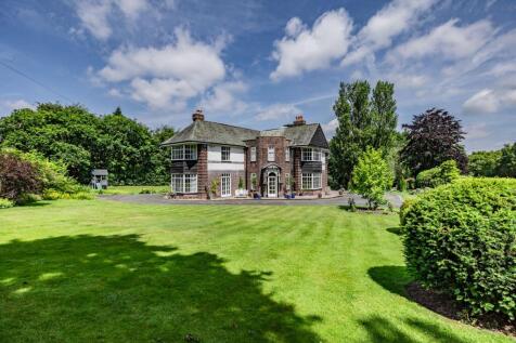 5 bedroom detached house for sale