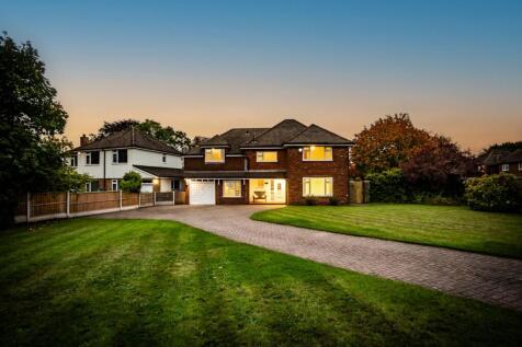 5 bedroom detached house for sale