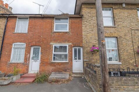 London Road, Sittingbourne, ME9 1 bed terraced house for sale