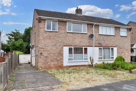 Penhill Crescent, Worcestershire WR2 3 bed semi