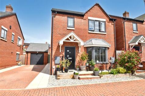 The Grove, Worcester WR5 3 bed detached house for sale