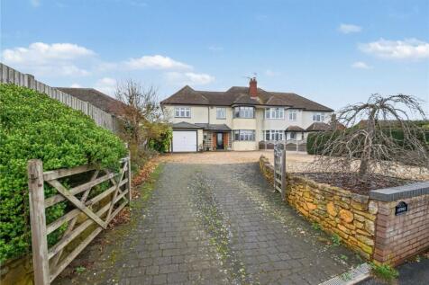 5 bedroom semi-detached house for sale