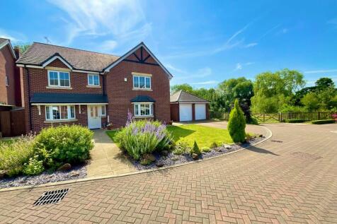 5 bedroom detached house for sale