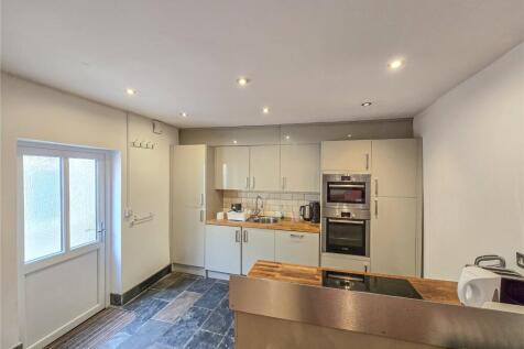 West Street, Bristol BS2 1 bed end of terrace house for sale