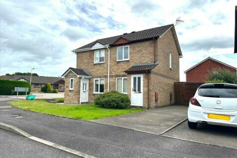 2 bedroom semi-detached house for sale