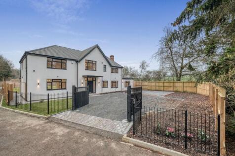 5 bedroom detached house for sale