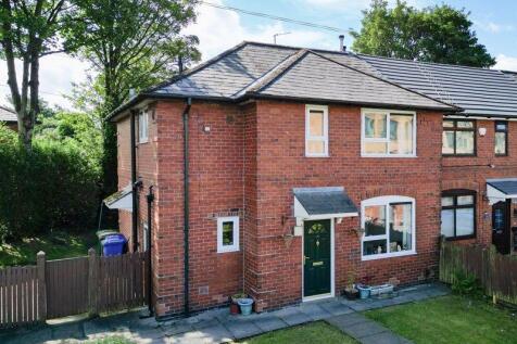 Stiups Lane, Rochdale 3 bed end of terrace house for sale