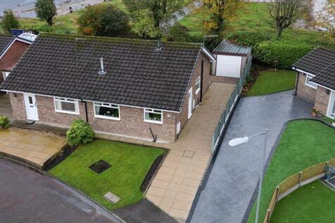 2 bedroom semi-detached bungalow for sale