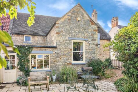 3 bedroom cottage for sale