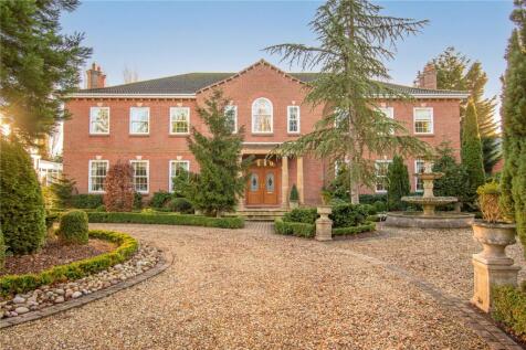 Humberston Avenue, Grimsby, North... 6 bed detached house for sale