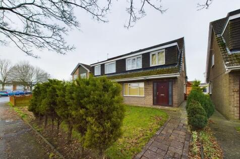 Ashlands Road, Northallerton, North... 3 bed semi