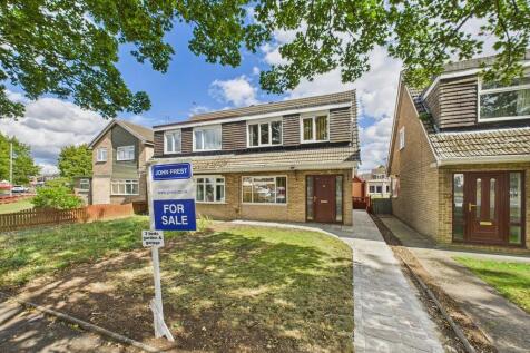 Ashlands Road, Northallerton, North... 3 bed semi