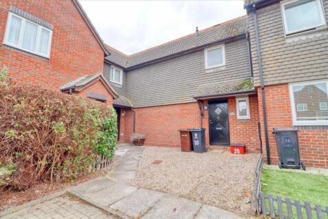 Martello Bay, Clacton on Sea CO15 3 bed terraced house for sale