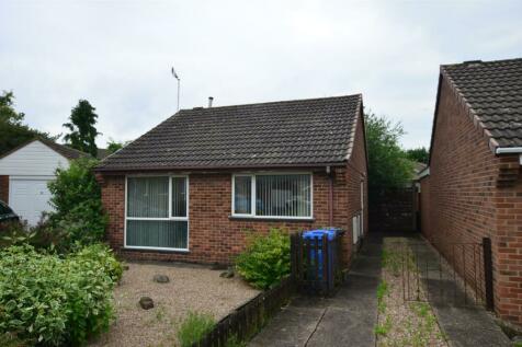 2 bedroom detached bungalow for sale