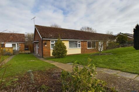 2 bedroom semi-detached bungalow for sale