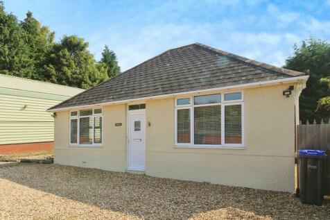 3 bedroom detached bungalow for sale