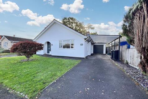 3 bedroom detached bungalow for sale