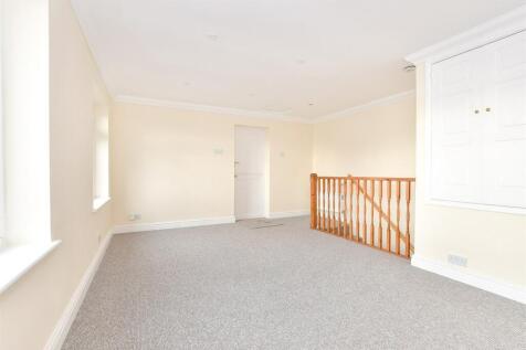 2 bedroom detached house for sale