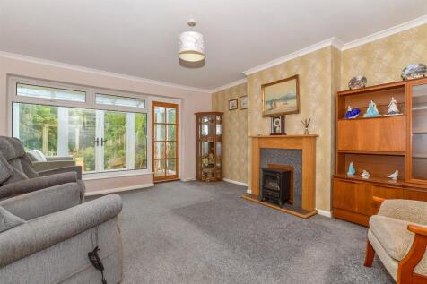 2 bedroom semi-detached bungalow for sale
