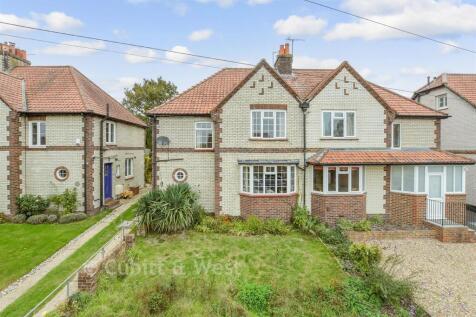 Chalkpit Terrace, Dorking RH4 3 bed semi