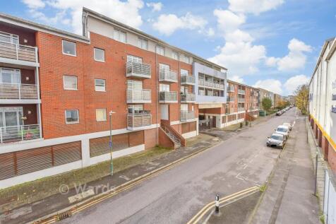 Kingfisher Meadow, Maidstone ME16 1 bed apartment for sale