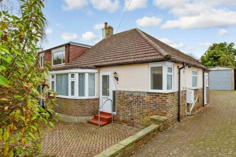 2 bedroom semi-detached bungalow for sale