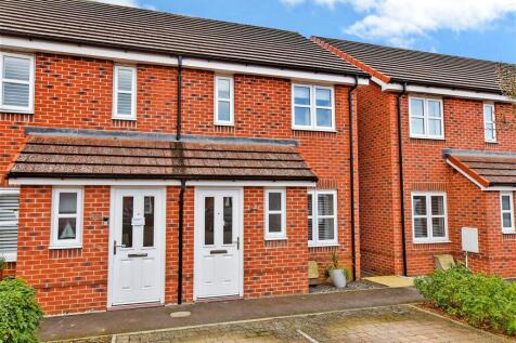 2 bedroom semi-detached house for sale