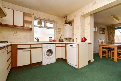 3 bedroom chalet for sale