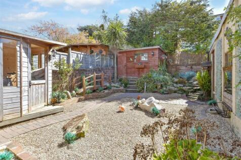 4 bedroom semi-detached bungalow for sale