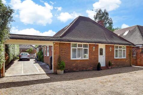 Horsham Road, Dorking RH5 3 bed detached bungalow for sale
