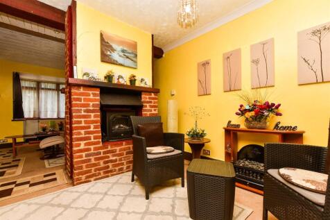 2 bedroom bungalow for sale