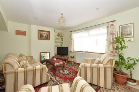 Lawrence Avenue, Rustington BN16 2 bed terraced bungalow for sale