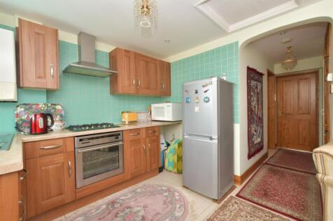 2 bedroom terraced bungalow for sale