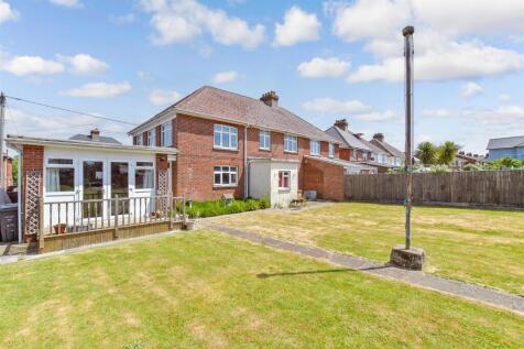 5 bedroom semi-detached house for sale