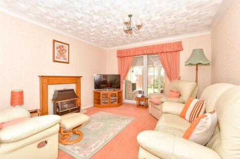 3 bedroom semi-detached bungalow for sale